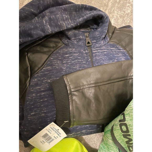 Kids Bundle| Hoodies & a Jacket - Picture 4 of 4